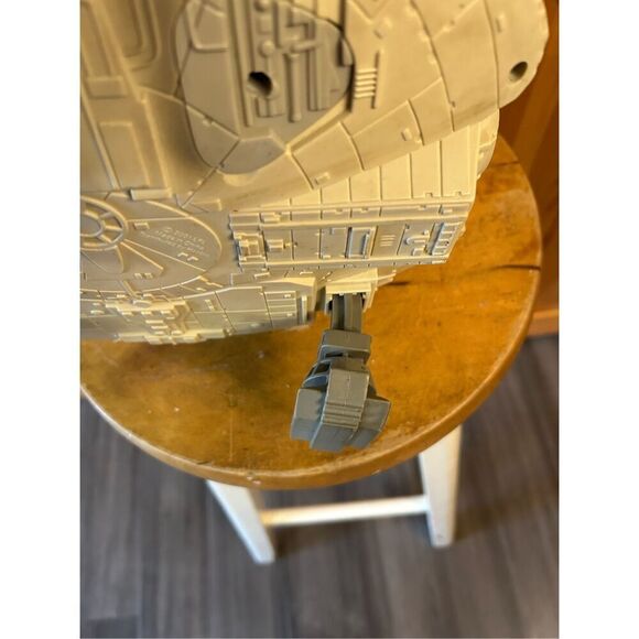 Star Wars Galactic Heroes Millennium Falcon Spaceship Hasbro 2001 (8171) READ - Picture 11 of 16